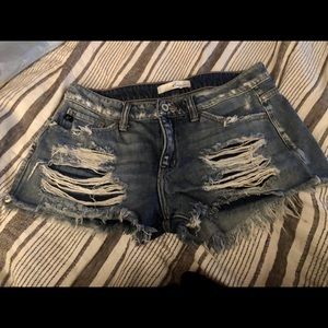 Women’s Kancan Distressed shorts